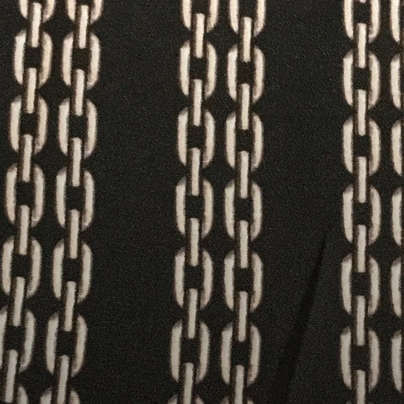 NWOT! MICHAEL KORS BLACK CHAIN PATTERN TOP (S) - Picture 9 of 10